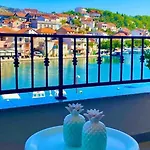 Holiday home Harbour View House *