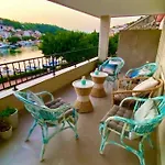 Holiday home Harbour View House