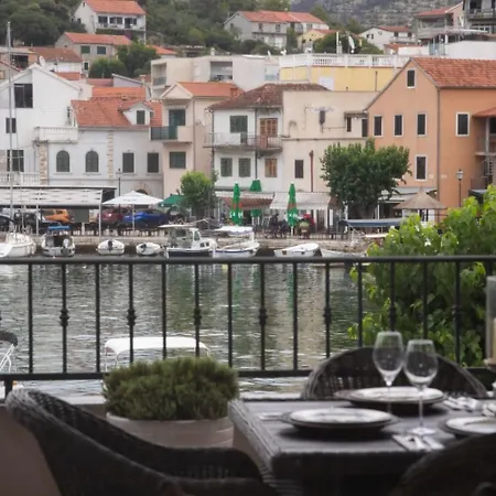Harbour View House Дом отдыха