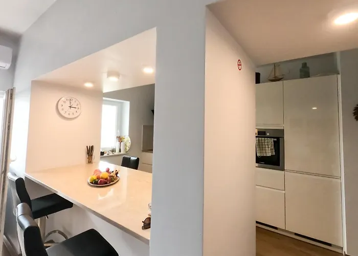 Harbour View House בית נופש *